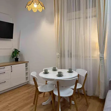 Antresola Apartment